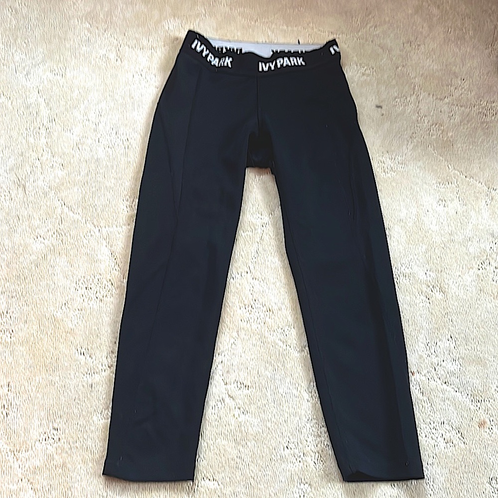 These are black leggings!